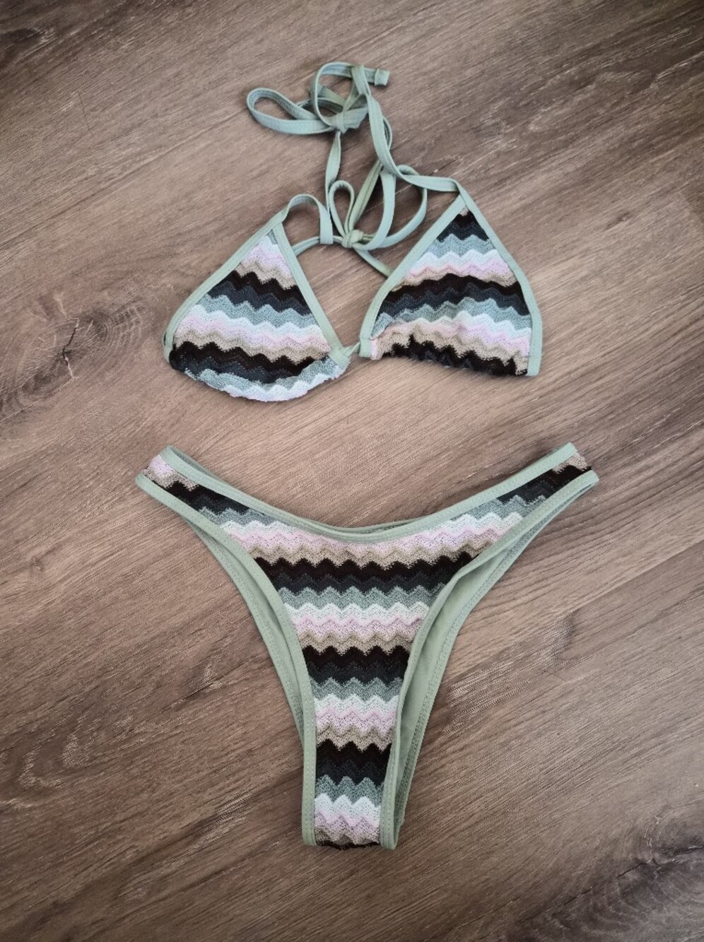 Triangle Wave-Print Bikini Set - Mint & Multi